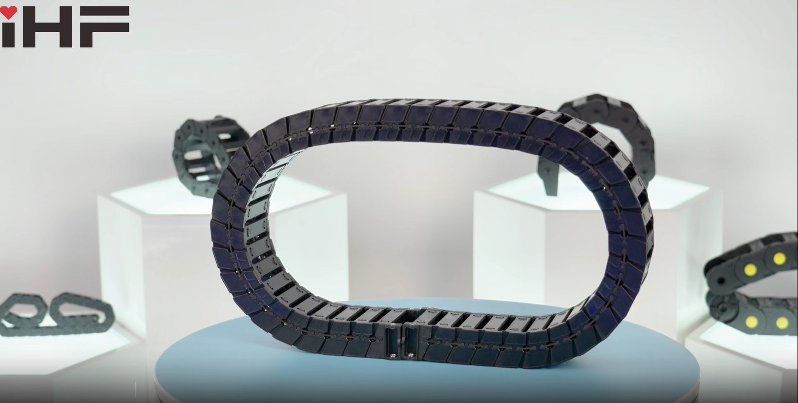 엔지니어링 유연성: 현대 제조 과제를 위한 맞춤형 케이블 캐리어