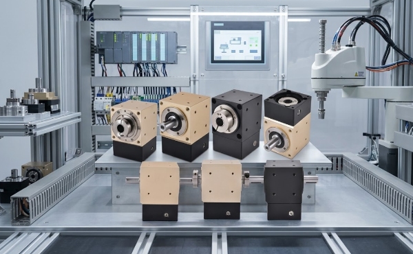산업용 직각 기어 감속기를 통한 엔지니어링 효율성 향상